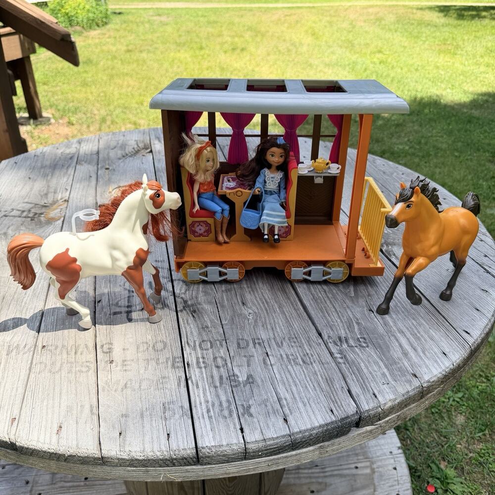 Spirit Untamed Luckys Train Car Playset Lucky Abigail Dolls Boomerang Horses